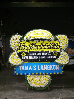 Papan Bunga Duka di Kebon Kacang
