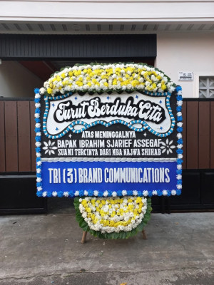 Papan Bunga Duka di Kebon Kacang